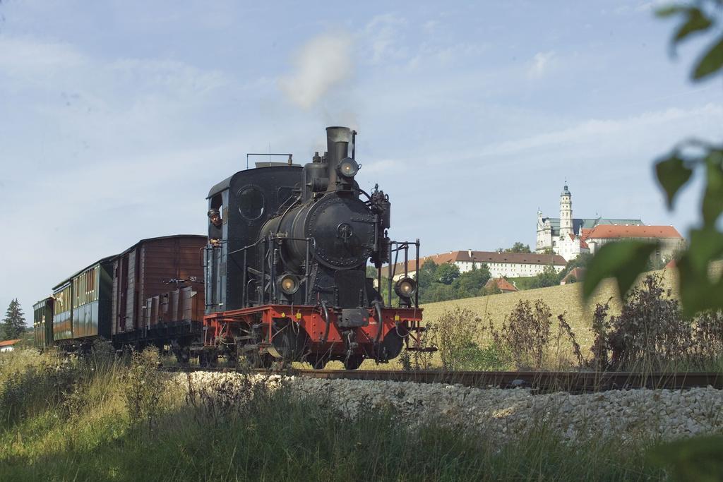 Hotel Zum Schloessle Finningen Экстерьер фото